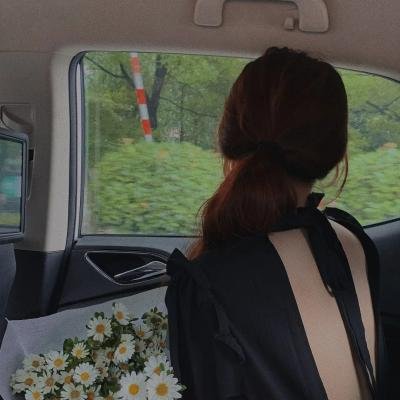 女主角